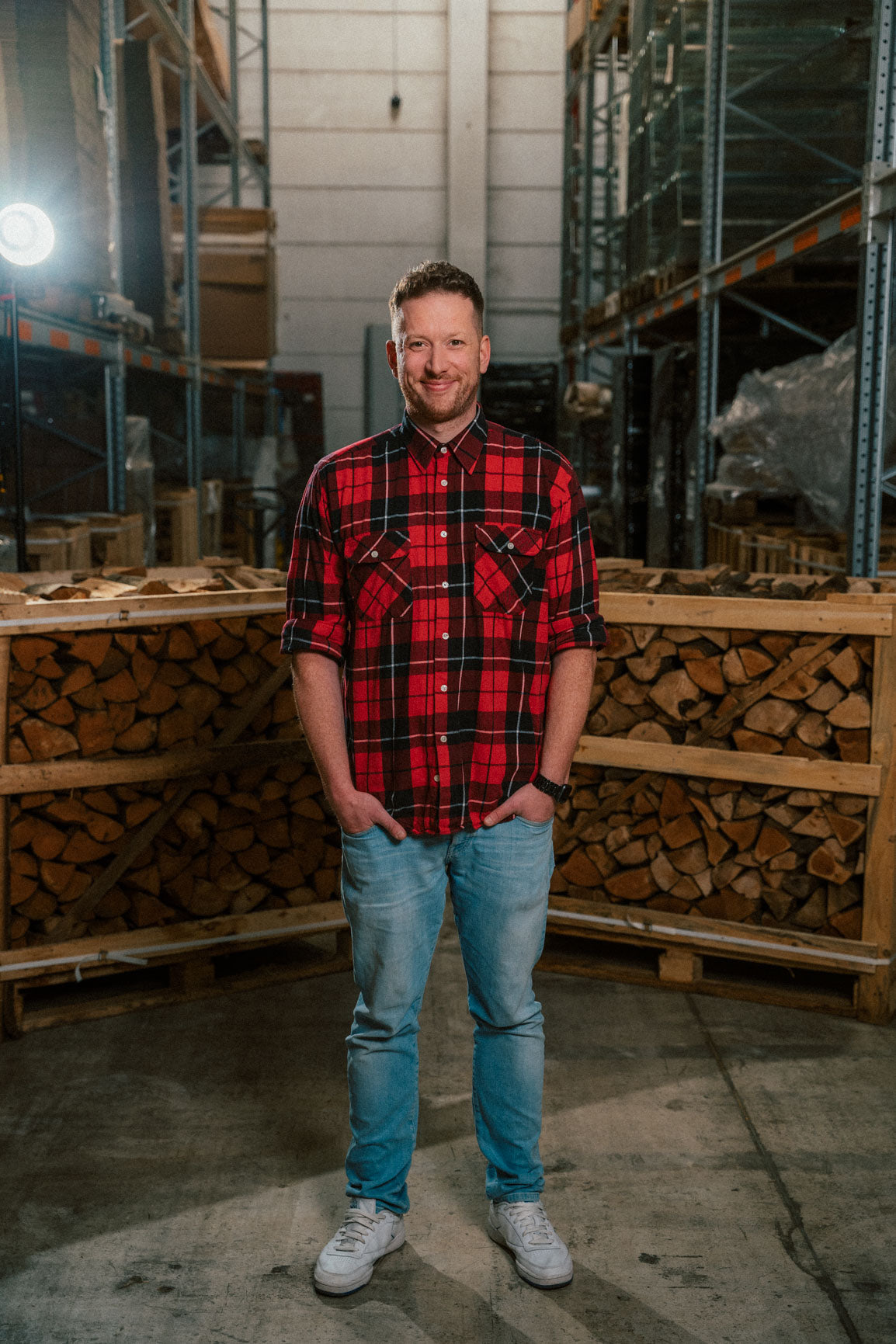 Thomas von Holzflix - dem Brennholz Shop